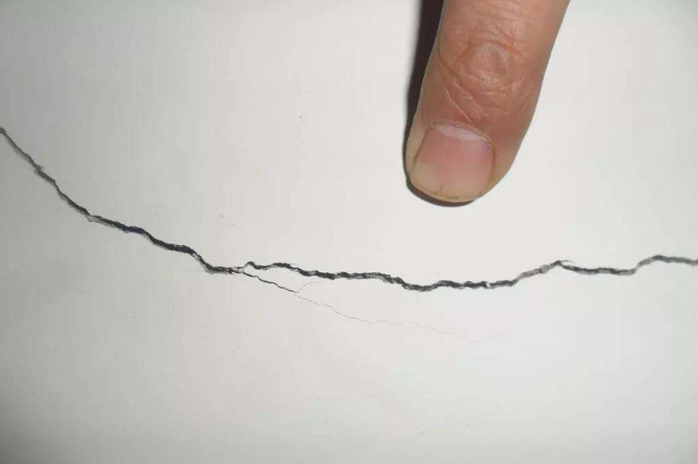 如何预防和防控混凝土裂缝